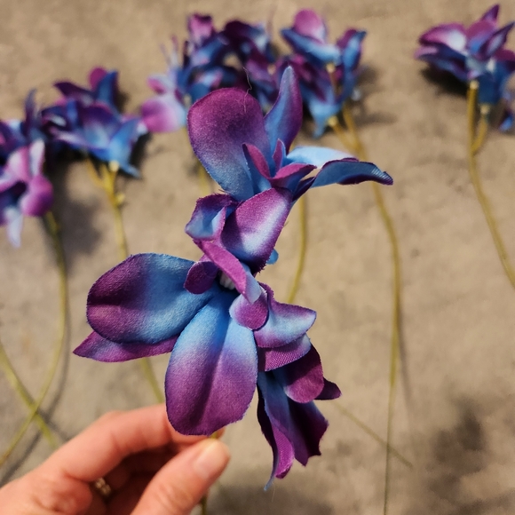 5 stems of purple blue galaxy orchid artificial flowers - Picture 2 of 4